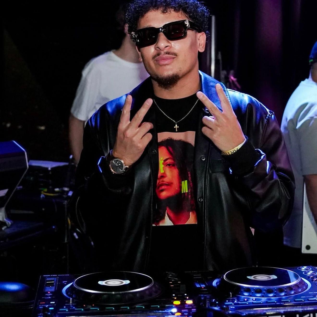 Roaring Lion's Eyewear - Lion's Tale Studios