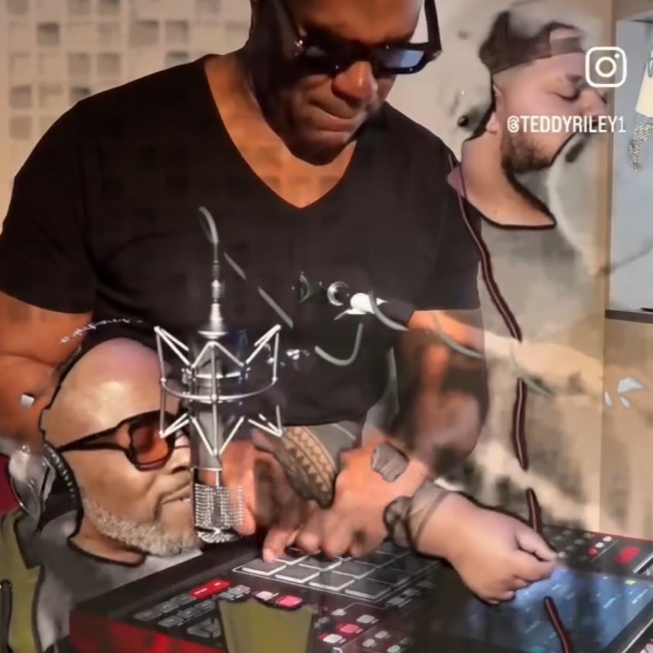 David "Fingers"Haynes Matt 6:6 Fdrumming Pioneer/drummer/producer. Toontrack, AKAI,Yamaha,VicFirth, Aquarian , Zildjian Artist, FINGERDRUMMING LESSONS lion's tale studios