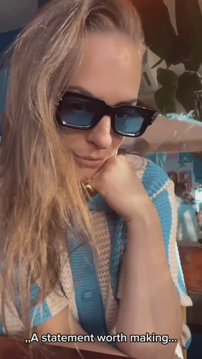 renate de winne rotterdam model holland dutch midnight glacier shirt knitwear anti-logo rdam rotjeknor life funny renegade.87 renegadeskitchen_ zonnebril eyewear